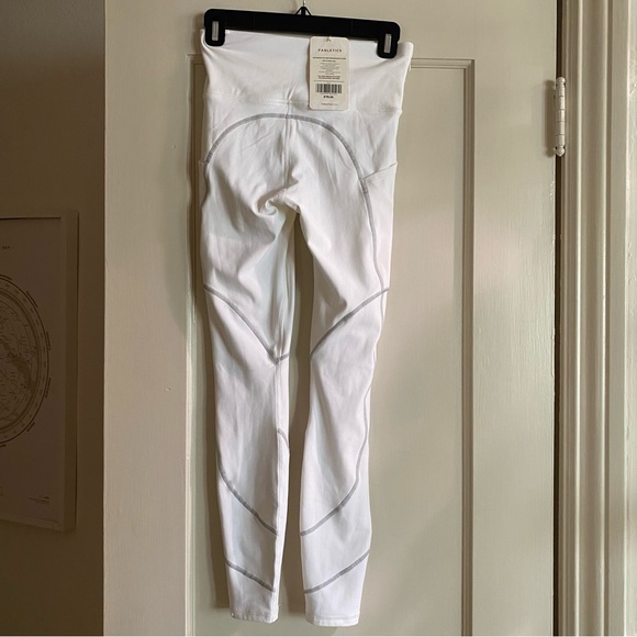 Fabletics white reflective leggings - Picture 4 of 5